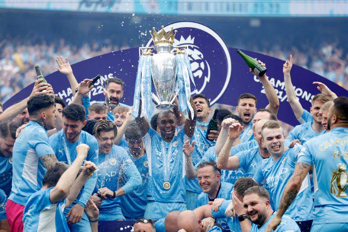 颜骏凌：武磊赛前对球队做了动员，我们争冠经验丰富没有包袱