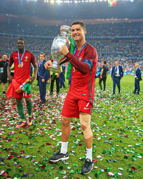 萨内：很高兴重返国家队，送出助攻也算是稍微回报教练的信任