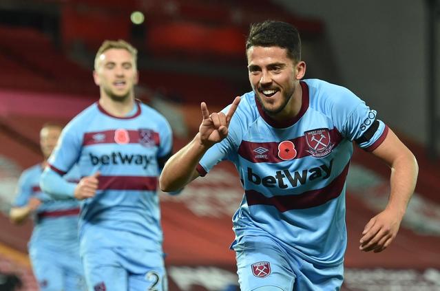 德甲战报：卡德打入唯一进球，十人奥格斯堡1-0汉堡（德甲战报：卡德制胜，十人奥格斯堡1-0力克汉堡）