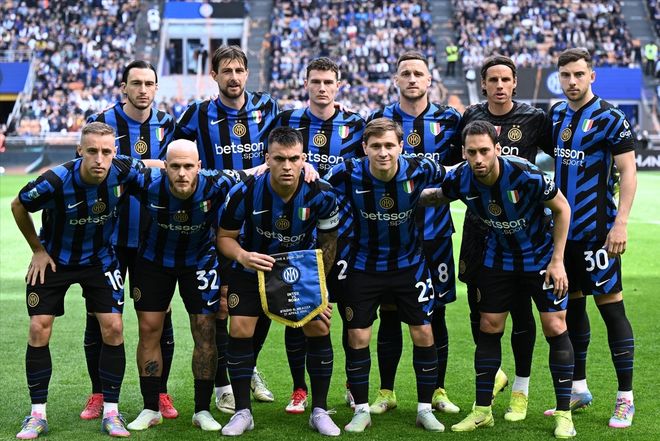 球员飞踹裁判！川超回应：加强管理，由公安机关进行调查处理（球员飞踹裁判，川超回应：强化管理并移交公安调查）